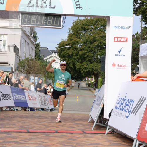 31.08.2025 - 21. Blankeneser Heldenlauf Strokosch-Dieckow http://msf.ph/oto/8644447 31.08.2025 10:10:10 Ziel 2374 meine-sportfotos.de