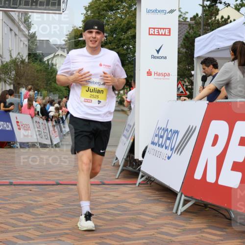31.08.2025 - 21. Blankeneser Heldenlauf Strokosch-Dieckow http://msf.ph/oto/8644878 31.08.2025 10:23:28 Ziel 2525, 2471, 2071 meine-sportfotos.de