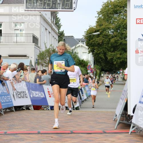 31.08.2025 - 21. Blankeneser Heldenlauf Strokosch-Dieckow http://msf.ph/oto/8644944 31.08.2025 10:23:25 Ziel 2508, 2643, 2525, 2471 meine-sportfotos.de