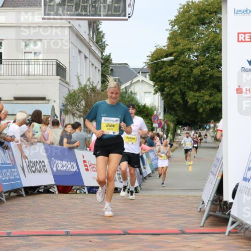 31.08.2025 - 21. Blankeneser Heldenlauf Strokosch-Dieckow http://msf.ph/oto/8644972 31.08.2025 10:23:24 Ziel 2508, 2643, 2525, 2471 meine-sportfotos.de