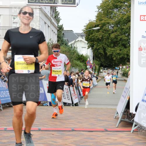 31.08.2025 - 21. Blankeneser Heldenlauf Strokosch-Dieckow http://msf.ph/oto/8644979 31.08.2025 10:23:17 Ziel 2293, 2508, 2643, 2394 meine-sportfotos.de