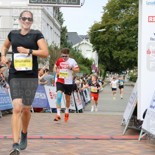31.08.2025 - 21. Blankeneser Heldenlauf Strokosch-Dieckow http://msf.ph/oto/8645003 31.08.2025 10:23:16 Ziel 2293, 2508, 2643, 2394 meine-sportfotos.de