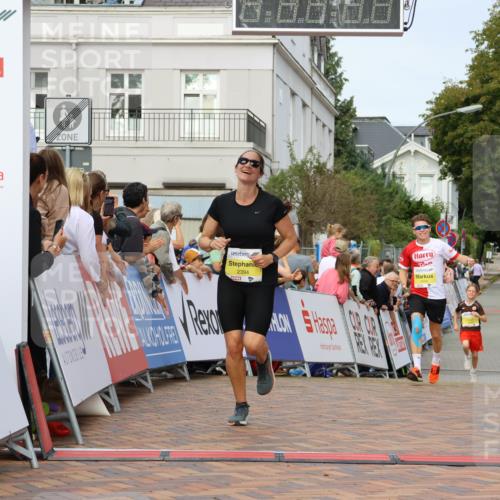 31.08.2025 - 21. Blankeneser Heldenlauf Strokosch-Dieckow http://msf.ph/oto/8645075 31.08.2025 10:23:15 Ziel 2293, 2508, 2643, 2394 meine-sportfotos.de