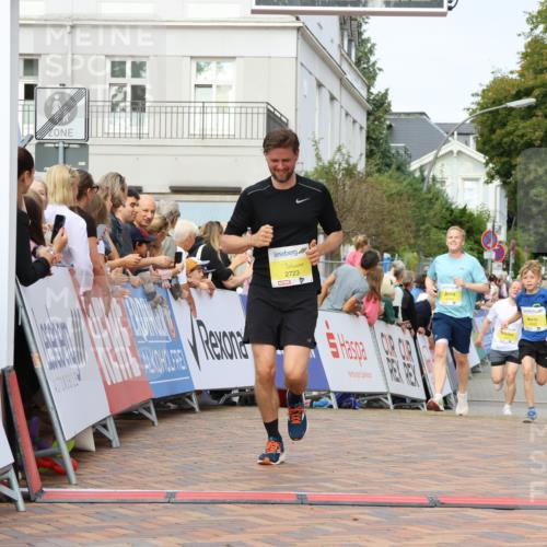 31.08.2025 - 21. Blankeneser Heldenlauf Strokosch-Dieckow http://msf.ph/oto/8645228 31.08.2025 10:22:53 Ziel 2723, 2527, 2642, 2263 meine-sportfotos.de
