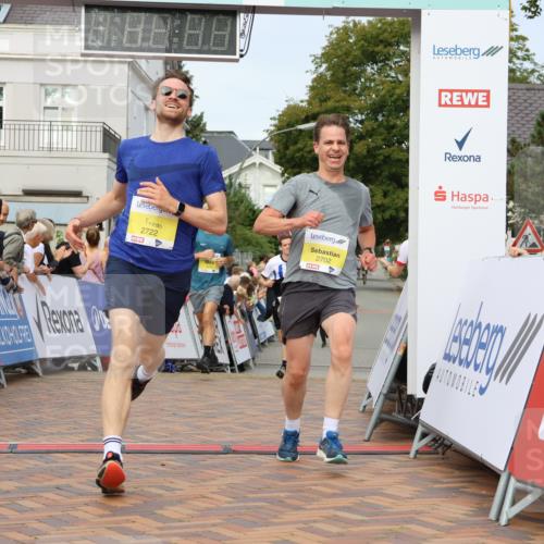 31.08.2025 - 21. Blankeneser Heldenlauf Strokosch-Dieckow http://msf.ph/oto/8645553 31.08.2025 10:22:29 Ziel 2702, 2722, 2180, 2017, 2476 meine-sportfotos.de