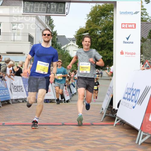 31.08.2025 - 21. Blankeneser Heldenlauf Strokosch-Dieckow http://msf.ph/oto/8645572 31.08.2025 10:22:29 Ziel 2702, 2722, 2180, 2017, 2476 meine-sportfotos.de