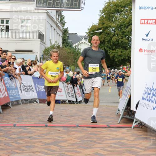 31.08.2025 - 21. Blankeneser Heldenlauf Strokosch-Dieckow http://msf.ph/oto/8645823 31.08.2025 10:22:18 Ziel 2676, 2535, 2536 meine-sportfotos.de