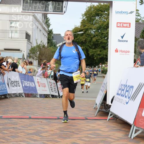 31.08.2025 - 21. Blankeneser Heldenlauf Strokosch-Dieckow http://msf.ph/oto/8645909 31.08.2025 10:22:11 Ziel 2676, 2593 meine-sportfotos.de