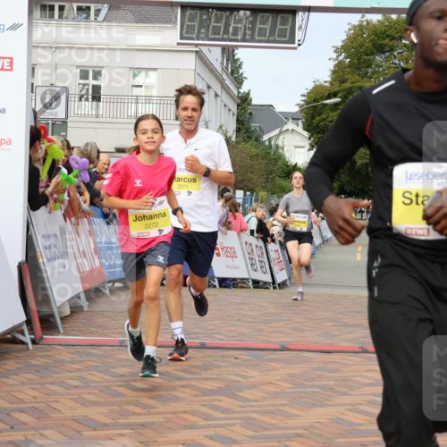 31.08.2025 - 21. Blankeneser Heldenlauf Strokosch-Dieckow http://msf.ph/oto/8646082 31.08.2025 10:21:56 Ziel 2720, 2526, 2123, 2272, 2271, 2273, 2408 meine-sportfotos.de