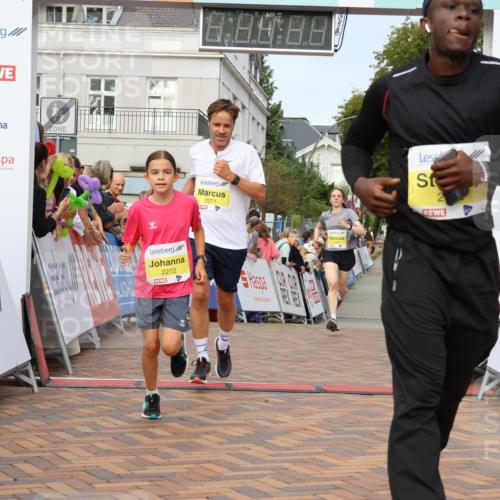 31.08.2025 - 21. Blankeneser Heldenlauf Strokosch-Dieckow http://msf.ph/oto/8646095 31.08.2025 10:21:56 Ziel 2720, 2526, 2123, 2272, 2271, 2273, 2408 meine-sportfotos.de
