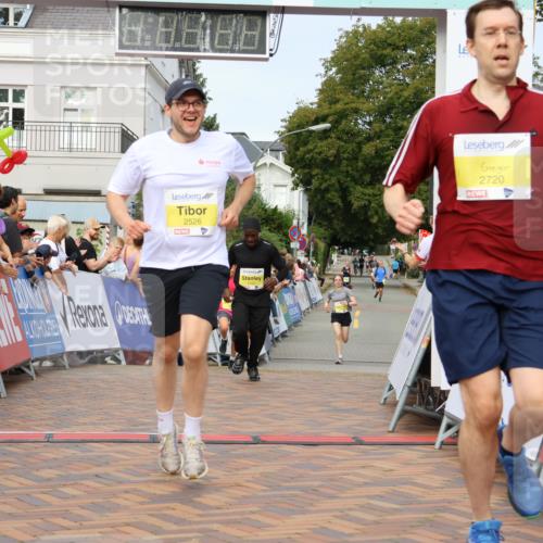 31.08.2025 - 21. Blankeneser Heldenlauf Strokosch-Dieckow http://msf.ph/oto/8646170 31.08.2025 10:21:52 Ziel 2720, 2526, 2123, 2272, 2271, 2273 meine-sportfotos.de