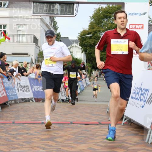 31.08.2025 - 21. Blankeneser Heldenlauf Strokosch-Dieckow http://msf.ph/oto/8646194 31.08.2025 10:21:52 Ziel 2720, 2526, 2123, 2272, 2271, 2273 meine-sportfotos.de
