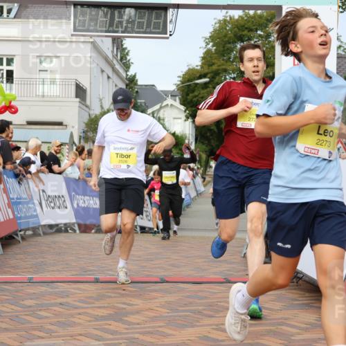 31.08.2025 - 21. Blankeneser Heldenlauf Strokosch-Dieckow http://msf.ph/oto/8646210 31.08.2025 10:21:52 Ziel 2720, 2526, 2123, 2272, 2271, 2273 meine-sportfotos.de