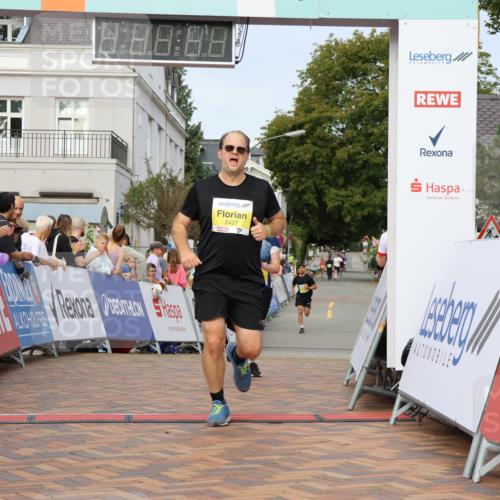 31.08.2025 - 21. Blankeneser Heldenlauf Strokosch-Dieckow http://msf.ph/oto/8646364 31.08.2025 10:21:29 Ziel 2738, 2392, 2427, 2051 meine-sportfotos.de