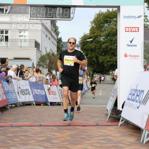 31.08.2025 - 21. Blankeneser Heldenlauf Strokosch-Dieckow http://msf.ph/oto/8646381 31.08.2025 10:21:29 Ziel 2738, 2392, 2427, 2051 meine-sportfotos.de