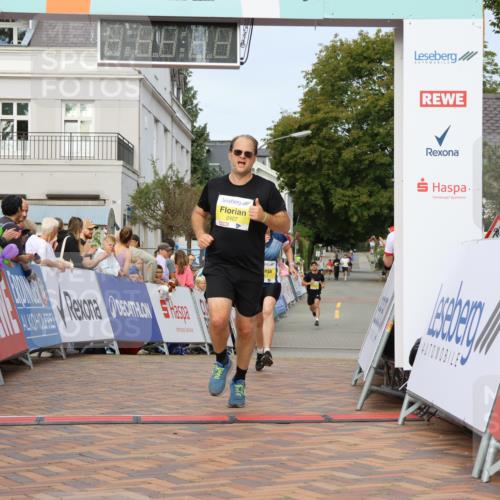31.08.2025 - 21. Blankeneser Heldenlauf Strokosch-Dieckow http://msf.ph/oto/8646387 31.08.2025 10:21:29 Ziel 2738, 2392, 2427, 2051 meine-sportfotos.de