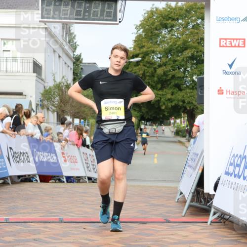 31.08.2025 - 21. Blankeneser Heldenlauf Strokosch-Dieckow http://msf.ph/oto/8646864 31.08.2025 10:20:26 Ziel 2401, 2028, 2362 meine-sportfotos.de