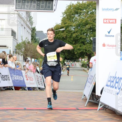 31.08.2025 - 21. Blankeneser Heldenlauf Strokosch-Dieckow http://msf.ph/oto/8646913 31.08.2025 10:20:26 Ziel 2401, 2028, 2362 meine-sportfotos.de