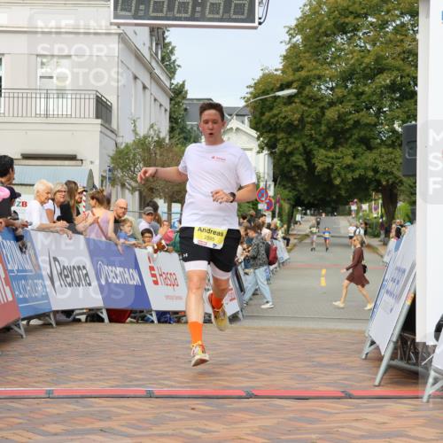31.08.2025 - 21. Blankeneser Heldenlauf Strokosch-Dieckow http://msf.ph/oto/8647242 31.08.2025 10:19:56 Ziel 2595 meine-sportfotos.de