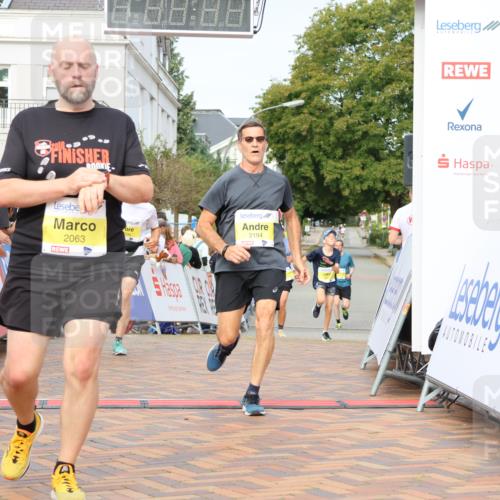 31.08.2025 - 21. Blankeneser Heldenlauf Strokosch-Dieckow http://msf.ph/oto/8647340 31.08.2025 10:19:28 Ziel 2396, 2474, 2194, 2592, 2063 meine-sportfotos.de