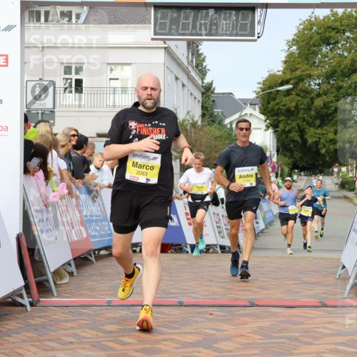 31.08.2025 - 21. Blankeneser Heldenlauf Strokosch-Dieckow http://msf.ph/oto/8647361 31.08.2025 10:19:27 Ziel 2710, 2396, 2474, 2194, 2592, 2063 meine-sportfotos.de