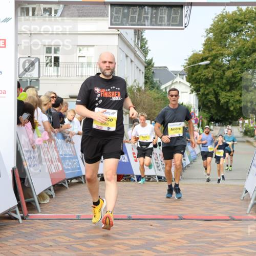 31.08.2025 - 21. Blankeneser Heldenlauf Strokosch-Dieckow http://msf.ph/oto/8647367 31.08.2025 10:19:27 Ziel 2710, 2396, 2474, 2194, 2592, 2063 meine-sportfotos.de
