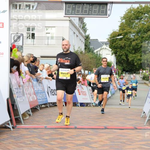 31.08.2025 - 21. Blankeneser Heldenlauf Strokosch-Dieckow http://msf.ph/oto/8647406 31.08.2025 10:19:27 Ziel 2710, 2396, 2474, 2194, 2592, 2063 meine-sportfotos.de