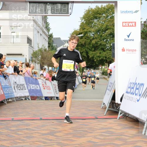 31.08.2025 - 21. Blankeneser Heldenlauf Strokosch-Dieckow http://msf.ph/oto/8647488 31.08.2025 10:19:19 Ziel 2710, 2474 meine-sportfotos.de