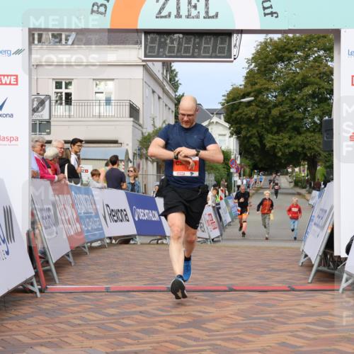 31.08.2025 - 21. Blankeneser Heldenlauf Strokosch-Dieckow http://msf.ph/oto/8647539 31.08.2025 09:49:08 Ziel 1045 meine-sportfotos.de