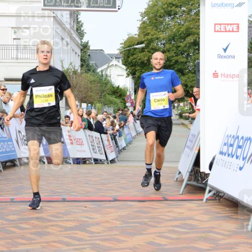 31.08.2025 - 21. Blankeneser Heldenlauf Strokosch-Dieckow http://msf.ph/oto/8647655 31.08.2025 10:18:46 Ziel 2395, 2238, 2379 meine-sportfotos.de