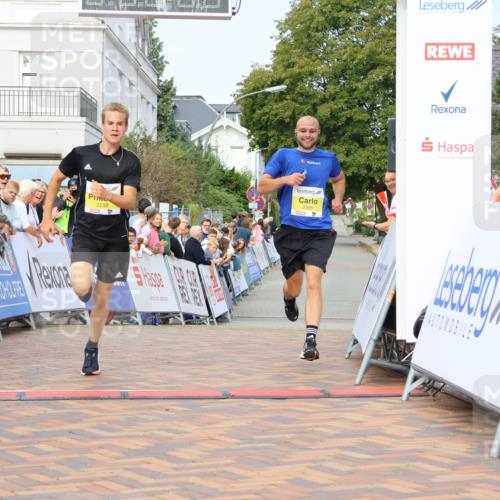 31.08.2025 - 21. Blankeneser Heldenlauf Strokosch-Dieckow http://msf.ph/oto/8647676 31.08.2025 10:18:46 Ziel 2395, 2238, 2379 meine-sportfotos.de