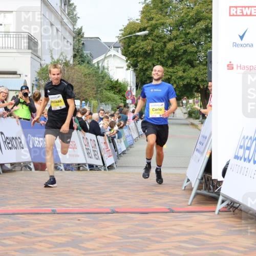 31.08.2025 - 21. Blankeneser Heldenlauf Strokosch-Dieckow http://msf.ph/oto/8647708 31.08.2025 10:18:45 Ziel 2395, 2238, 2379 meine-sportfotos.de