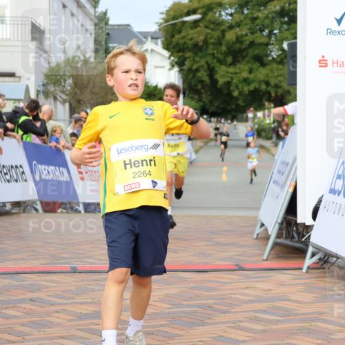 31.08.2025 - 21. Blankeneser Heldenlauf Strokosch-Dieckow http://msf.ph/oto/8647817 31.08.2025 10:18:36 Ziel 2480, 2448, 2264, 2537 meine-sportfotos.de