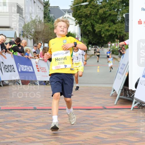 31.08.2025 - 21. Blankeneser Heldenlauf Strokosch-Dieckow http://msf.ph/oto/8647880 31.08.2025 10:18:35 Ziel 2480, 2448, 2264, 2537 meine-sportfotos.de