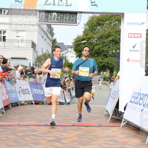 31.08.2025 - 21. Blankeneser Heldenlauf Strokosch-Dieckow http://msf.ph/oto/8648030 31.08.2025 10:18:30 Ziel 2480, 2448, 2264 meine-sportfotos.de