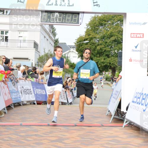 31.08.2025 - 21. Blankeneser Heldenlauf Strokosch-Dieckow http://msf.ph/oto/8648039 31.08.2025 10:18:30 Ziel 2480, 2448, 2264 meine-sportfotos.de