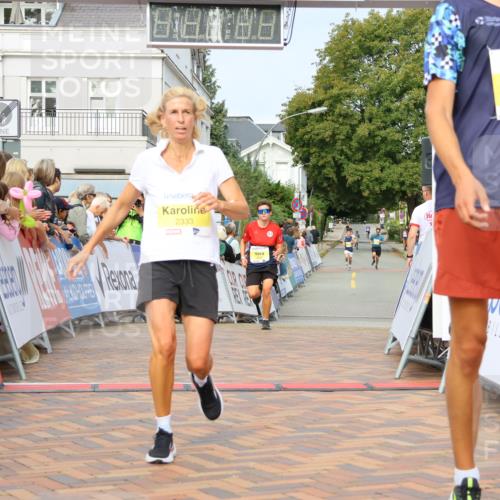 31.08.2025 - 21. Blankeneser Heldenlauf Strokosch-Dieckow http://msf.ph/oto/8648087 31.08.2025 10:18:18 Ziel 2218, 2333, 2347 meine-sportfotos.de