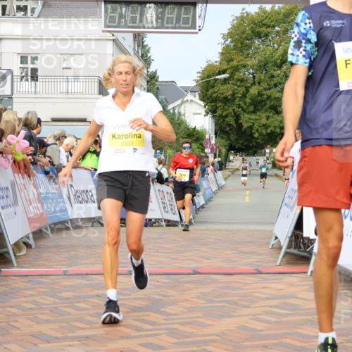 31.08.2025 - 21. Blankeneser Heldenlauf Strokosch-Dieckow http://msf.ph/oto/8648094 31.08.2025 10:18:18 Ziel 2218, 2333, 2347 meine-sportfotos.de
