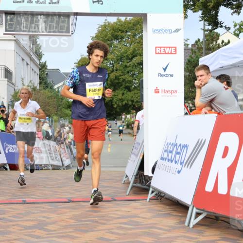 31.08.2025 - 21. Blankeneser Heldenlauf Strokosch-Dieckow http://msf.ph/oto/8648158 31.08.2025 10:18:17 Ziel 2341, 2218, 2333, 2347 meine-sportfotos.de