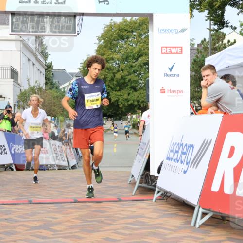 31.08.2025 - 21. Blankeneser Heldenlauf Strokosch-Dieckow http://msf.ph/oto/8648179 31.08.2025 10:18:17 Ziel 2341, 2218, 2333, 2347 meine-sportfotos.de