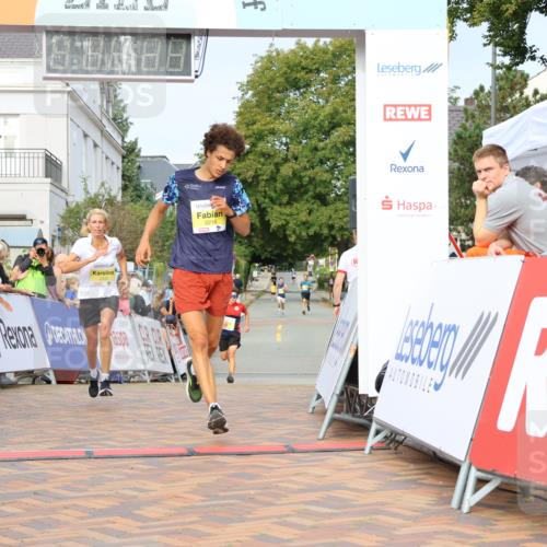 31.08.2025 - 21. Blankeneser Heldenlauf Strokosch-Dieckow http://msf.ph/oto/8648201 31.08.2025 10:18:16 Ziel 2341, 2218, 2333, 2347 meine-sportfotos.de