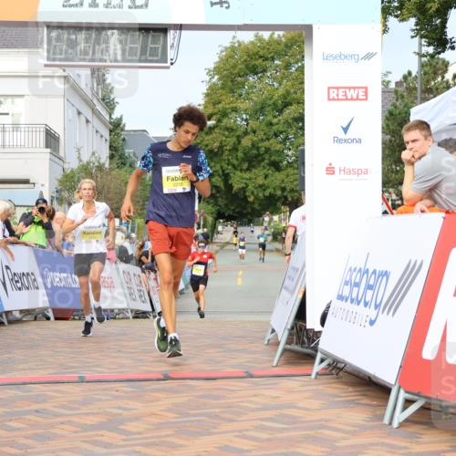 31.08.2025 - 21. Blankeneser Heldenlauf Strokosch-Dieckow http://msf.ph/oto/8648209 31.08.2025 10:18:16 Ziel 2341, 2218, 2333, 2347 meine-sportfotos.de