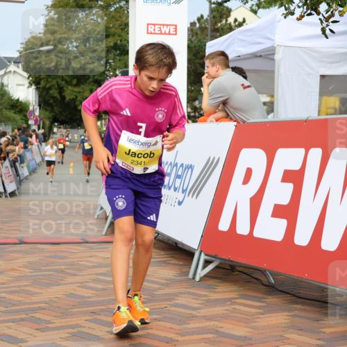 31.08.2025 - 21. Blankeneser Heldenlauf Strokosch-Dieckow http://msf.ph/oto/8648222 31.08.2025 10:18:11 Ziel 2746, 2341, 2100 meine-sportfotos.de