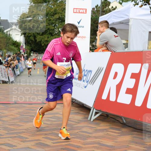 31.08.2025 - 21. Blankeneser Heldenlauf Strokosch-Dieckow http://msf.ph/oto/8648243 31.08.2025 10:18:10 Ziel 2746, 2341, 2100 meine-sportfotos.de