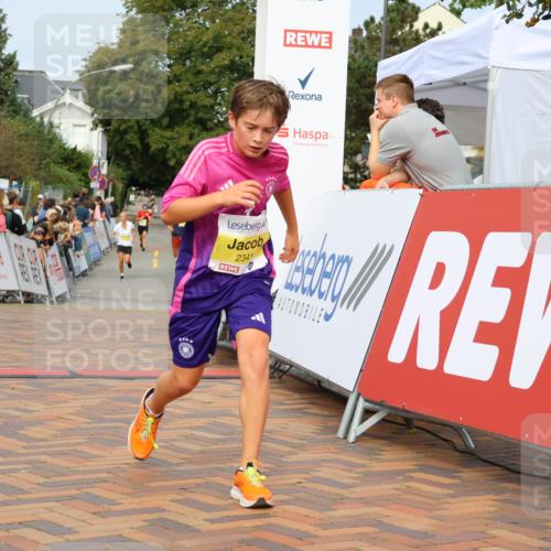 31.08.2025 - 21. Blankeneser Heldenlauf Strokosch-Dieckow http://msf.ph/oto/8648249 31.08.2025 10:18:10 Ziel 2746, 2341, 2100 meine-sportfotos.de