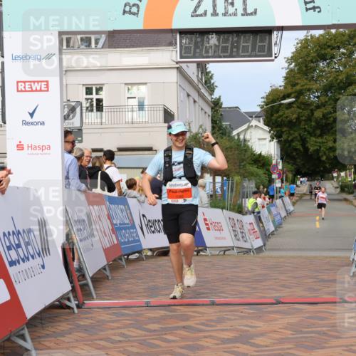 31.08.2025 - 21. Blankeneser Heldenlauf Strokosch-Dieckow http://msf.ph/oto/8648268 31.08.2025 09:47:47 Ziel 1086, 1132 meine-sportfotos.de