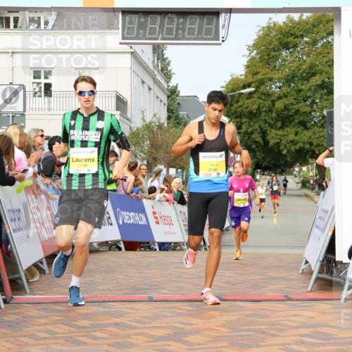 31.08.2025 - 21. Blankeneser Heldenlauf Strokosch-Dieckow http://msf.ph/oto/8648295 31.08.2025 10:18:07 Ziel 2746, 2341, 2100 meine-sportfotos.de