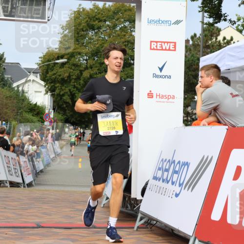 31.08.2025 - 21. Blankeneser Heldenlauf Strokosch-Dieckow http://msf.ph/oto/8648366 31.08.2025 10:17:57 Ziel 2728, 2711 meine-sportfotos.de