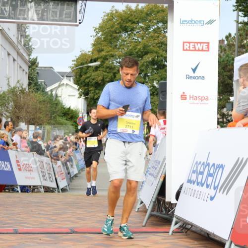 31.08.2025 - 21. Blankeneser Heldenlauf Strokosch-Dieckow http://msf.ph/oto/8648430 31.08.2025 10:17:53 Ziel 2728, 2711, 2420 meine-sportfotos.de