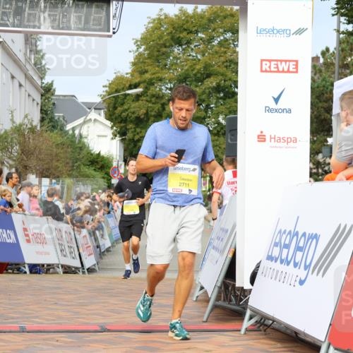 31.08.2025 - 21. Blankeneser Heldenlauf Strokosch-Dieckow http://msf.ph/oto/8648438 31.08.2025 10:17:53 Ziel 2728, 2711, 2420 meine-sportfotos.de